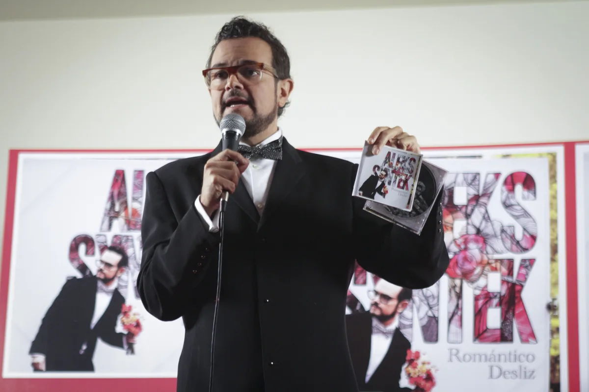 ‘Pasará el ruido y la tormenta’: Aleks Syntek responde tras críticas por regañar a fans durante el Grito