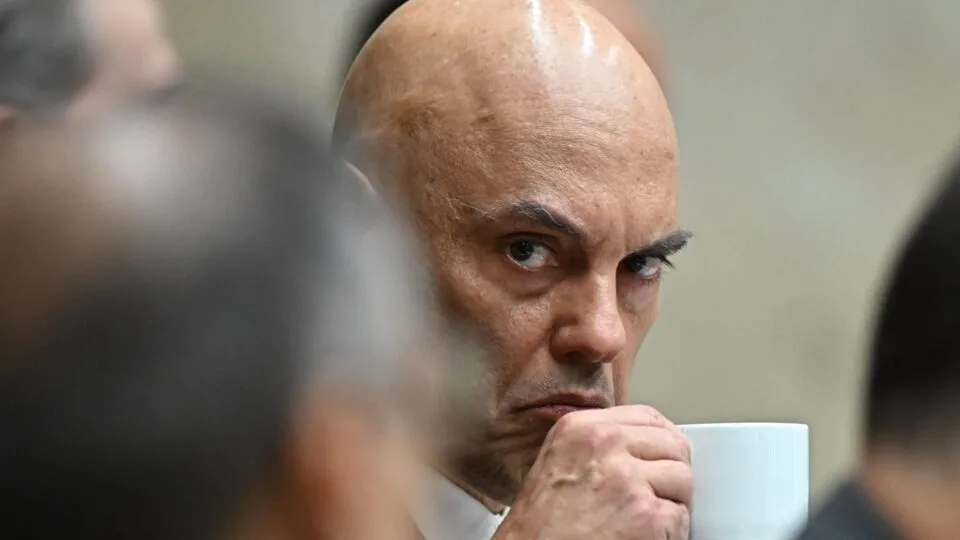 Vorcaro perguntou a Moraes se deveria “estar fora” dois dias antes de ser preso