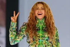 Shakira Scores First-Ever Rhythmic Airplay No. 1 With Burna Boy Collab ‘Dai Dai’