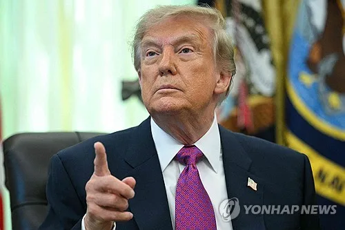 공화당은 중간선거 근심 한가득인데…트럼프는 업적 구축 열중