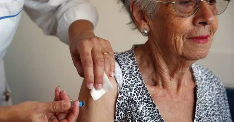 Privados com dificuldades na compra de vacinas contra gripe