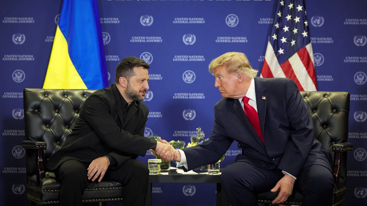 Zelensky disponível para cessar ofensivas a energéticas, mas alerta para “novo ataque massivo” russo