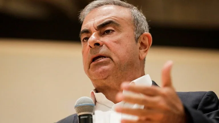 Depuis le Liban, Carlos Ghosn échoue à faire reporter son procès pour corruption avec Rachida Dati