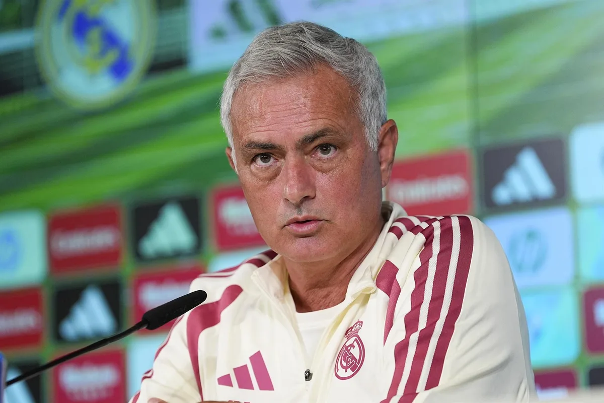 Mourinho: "Un jugador del Real Madrid lo es 7 días a la semana, 24 horas al día y 12 meses al año"