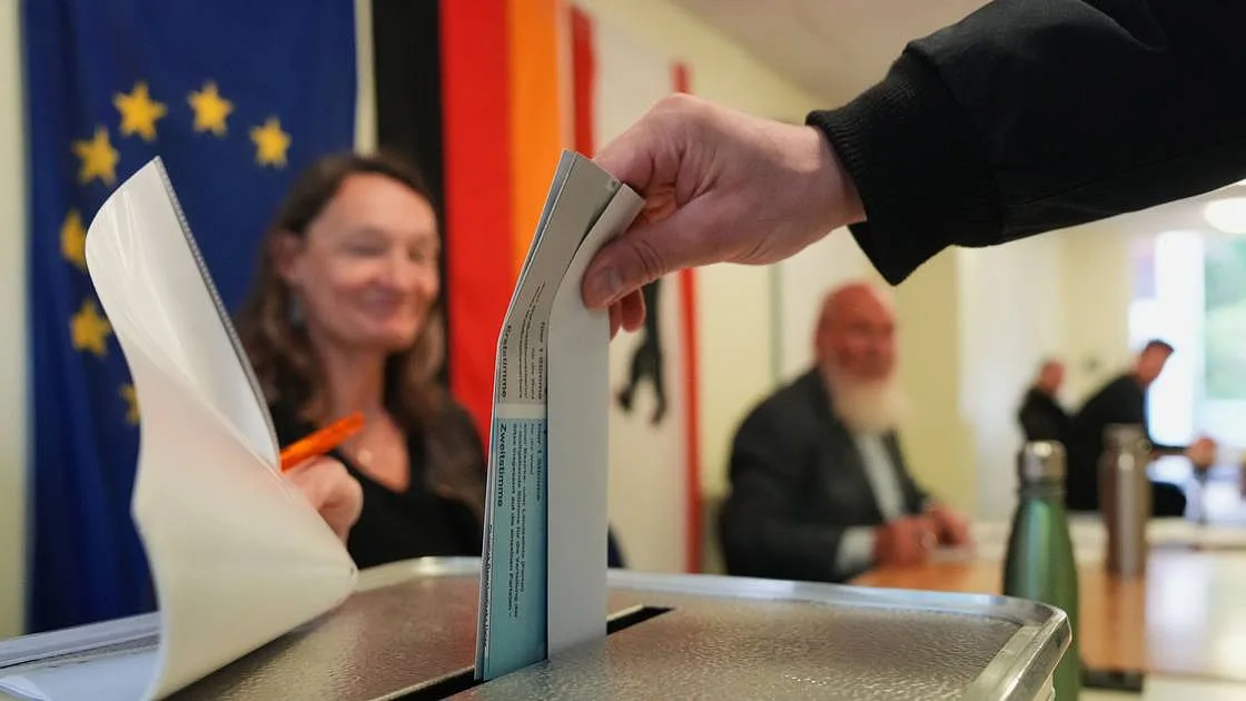 Afluência às urnas nas eleições regionais de Berlim atingiu 27,9% até ao meio-dia