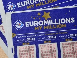 EuroMillions : il nettoie sa coque de téléphone et retrouve un ticket gagnant à 1 million d’euros