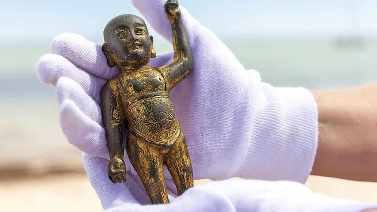 Australia hands Ming dynasty Buddha back to China amid ongoing mystery over its arrival