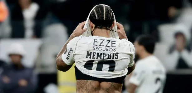 Memphis renovou para ser herói, mas foi vilão no pesadelo do Corinthians
