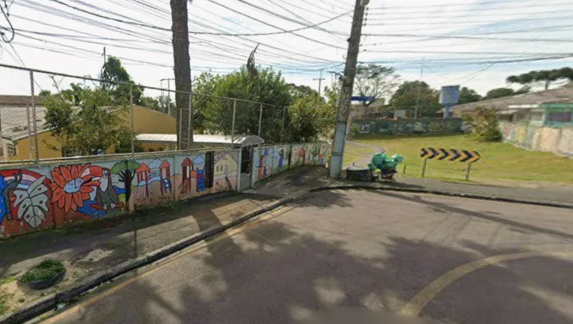 Crianças reféns em creche de Curitiba são liberadas e homem armado é morto pela polícia
