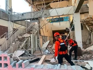 Un nouveau séisme de magnitude 6,9 en Indonésie, le deuxième de la journée