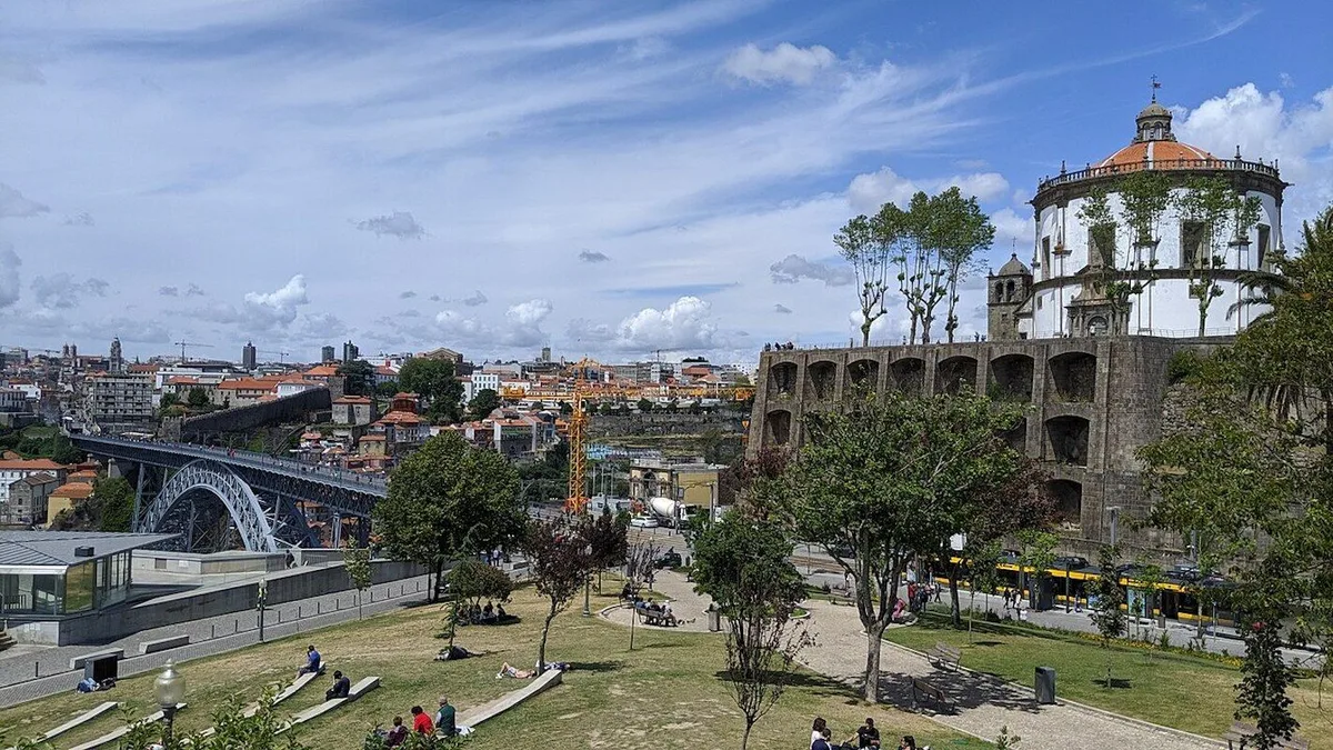 Jardim do Morro vai ser vedado e passar a ter horário de funcionamento