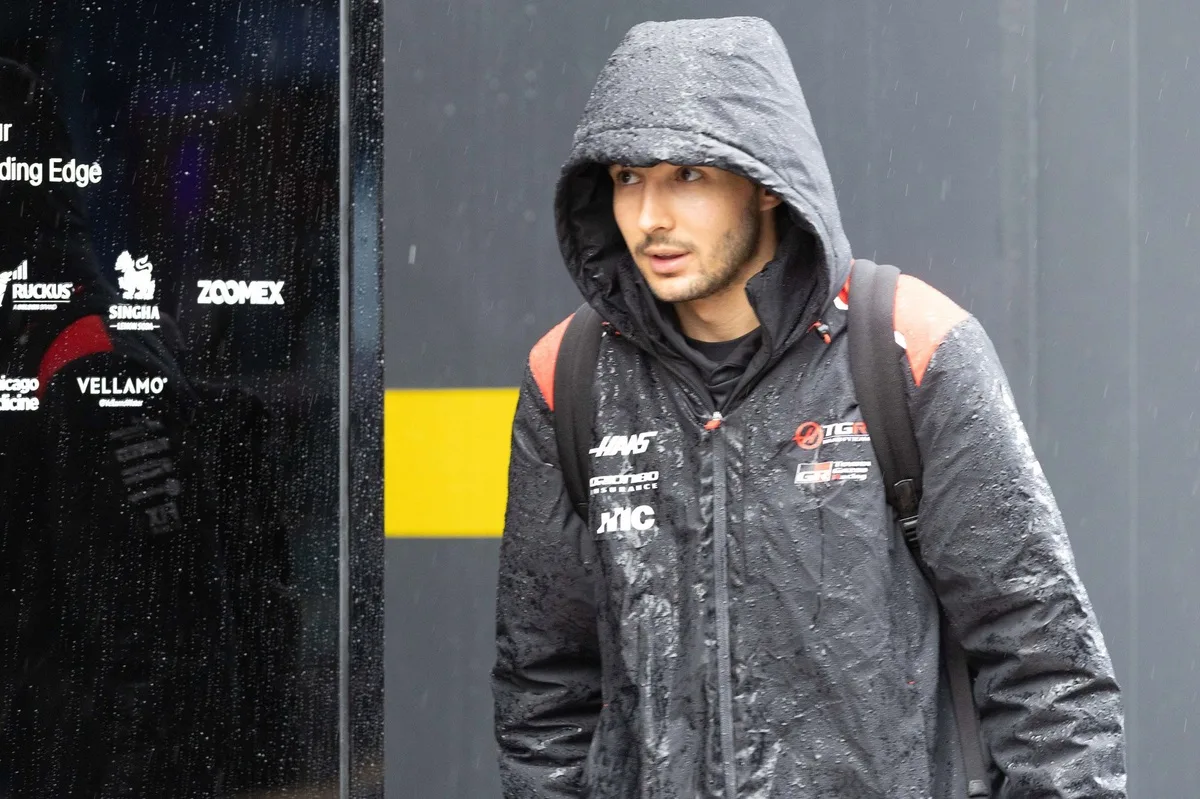F1 - Pressionado por Câmara, Ocon desabafa sobre Haas: "Pilotos não são o problema"