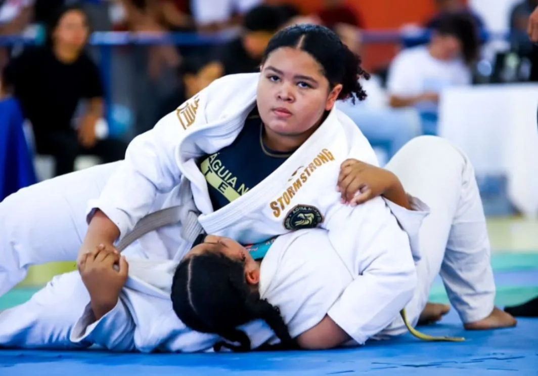 Após bicampeonato roraimense de JJ, lutadora Alice Silva da Águia Norte Team se prepara para Jogos Escolares Brasileiros