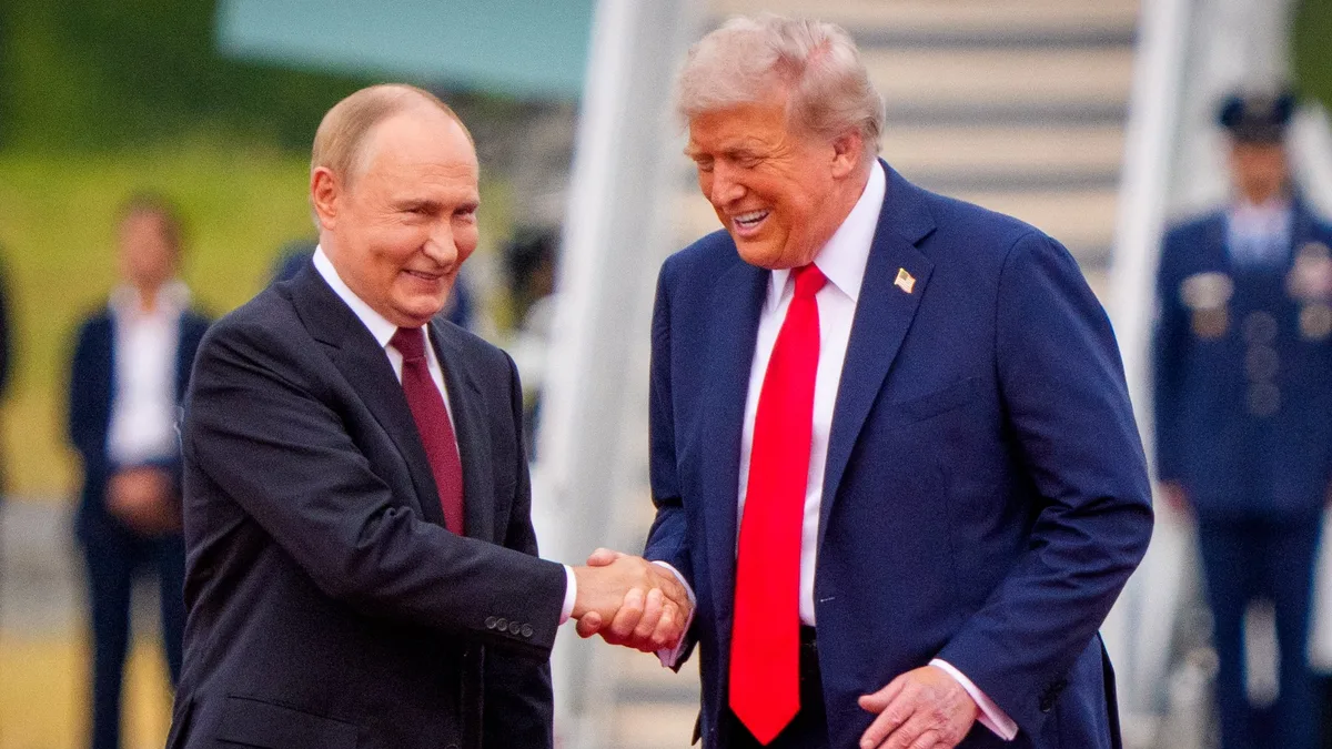 Murdoch Paper Unleashes Savage Verdict on Trump’s Suck-Up to Putin