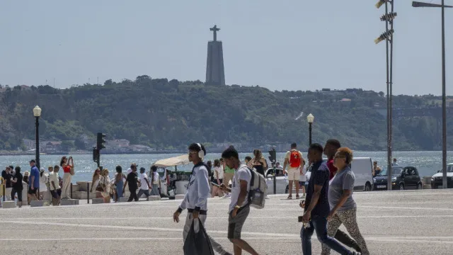 Temperaturas máximas sobem e chegam a 30ºC na maior parte do território
