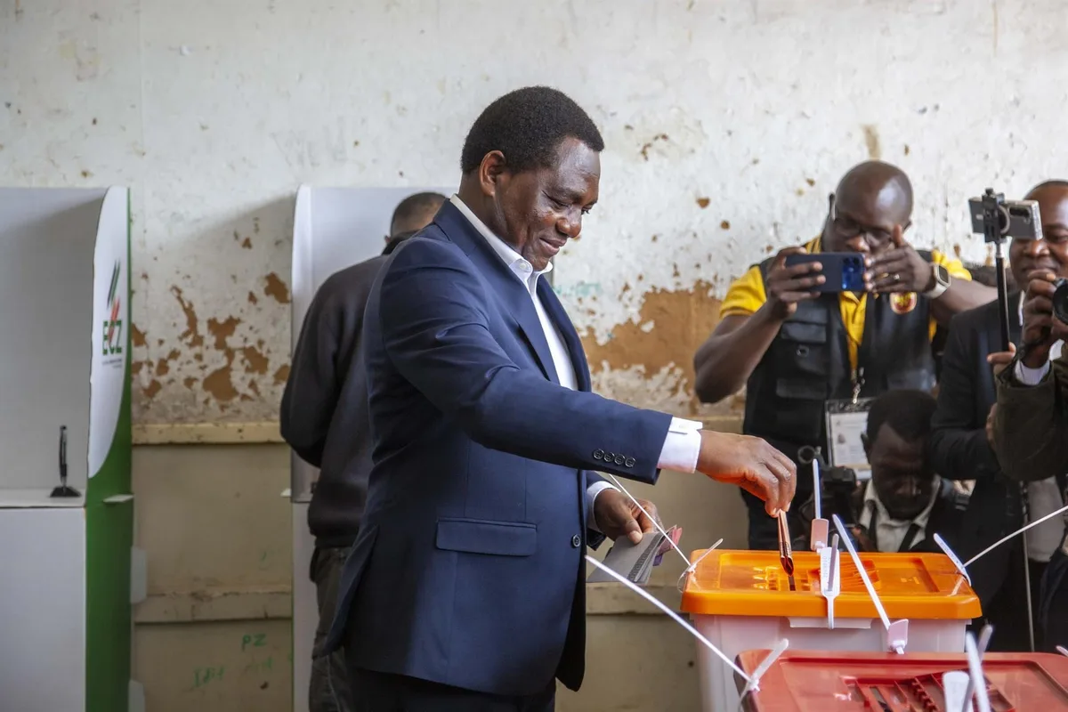 Hakainde Michilema es reelegido presidente de Zambia con más del 60% de los votos
