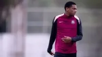 Besiktas tem interesse, e Corinthians pode vender Breno Bidon