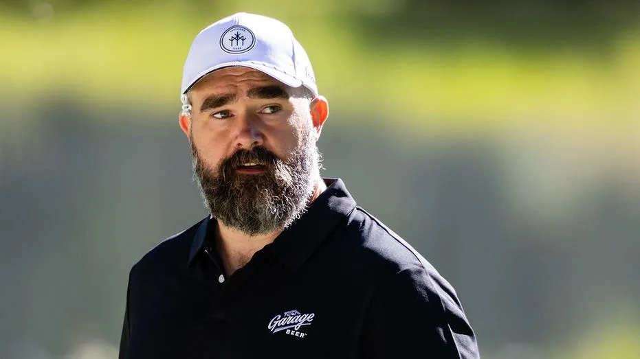 Jason Kelce’s Eagles-Jaguars broadcast shows why NFL booths could use more offensive linemen