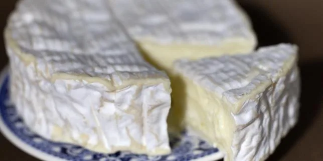 Faut-il manger moins de fromage pour diminuer son bilan carbone ?