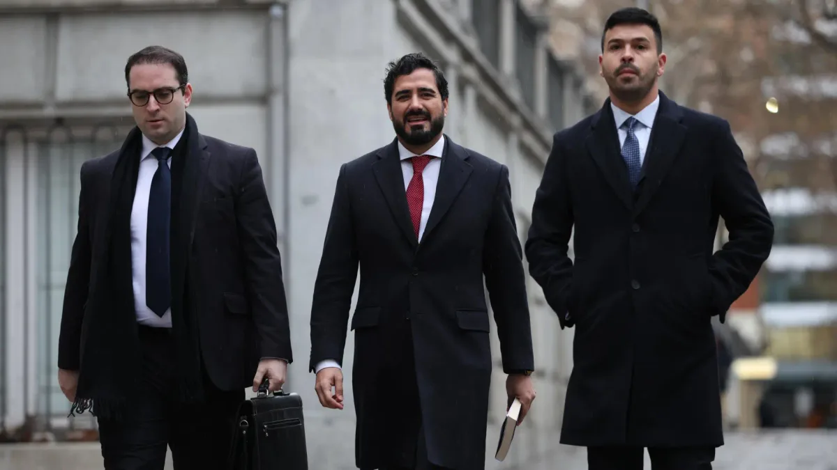 El Supremo confirma la segunda condena a Alvise por vulnerar el honor de Ábalos al llamarlo "mafioso"