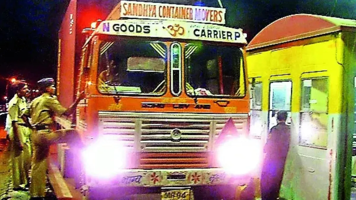 Low beam by default: Centre to tighten headlamp norms