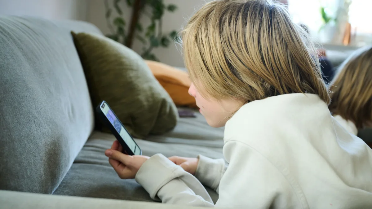 Für unter 13-Jährige: Kabinett beschließt Altersgrenze für soziale Medien