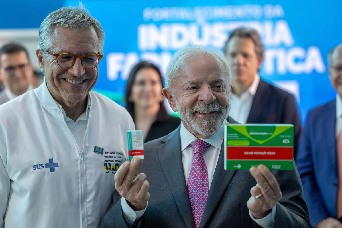 Governo prepara mudan�as no Farm�cia Popular, com teleatendimento e exames em unidades