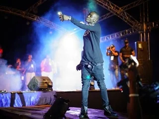 Victime d’un malaise, le musicien malien Sidiki Diabaté reporte son concert à Paris