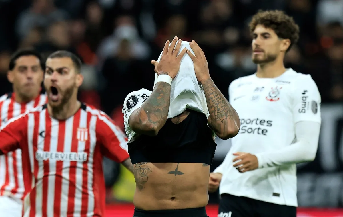 Corinthians perde pilares do elenco para confronto contra o Vitória