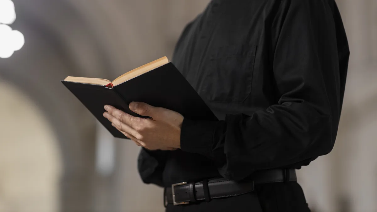 Projeto quer aumentar pena de criminoso que se passar por pastor