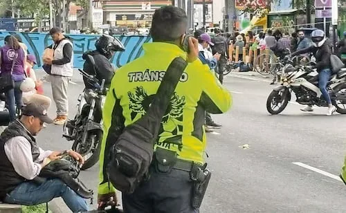 Policías pagaron por sus uniformes con figuras de ajolotes, afirma la SSC