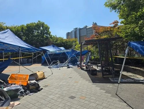 사상자 7명 모두 봉사자였다…안성 나눔장터 덮친 1t 트럭