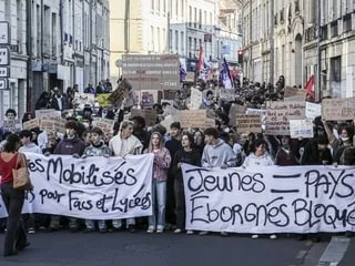 Il y a plus d’un siècle, les lycéens manifestaient déjà : ces trois mouvements où leur colère a fait bouger les lignes