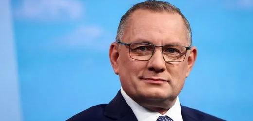 AfD: Zentralrat der Sinti und Roma stellt Strafanzeige gegen AfD-Chef Chrupalla