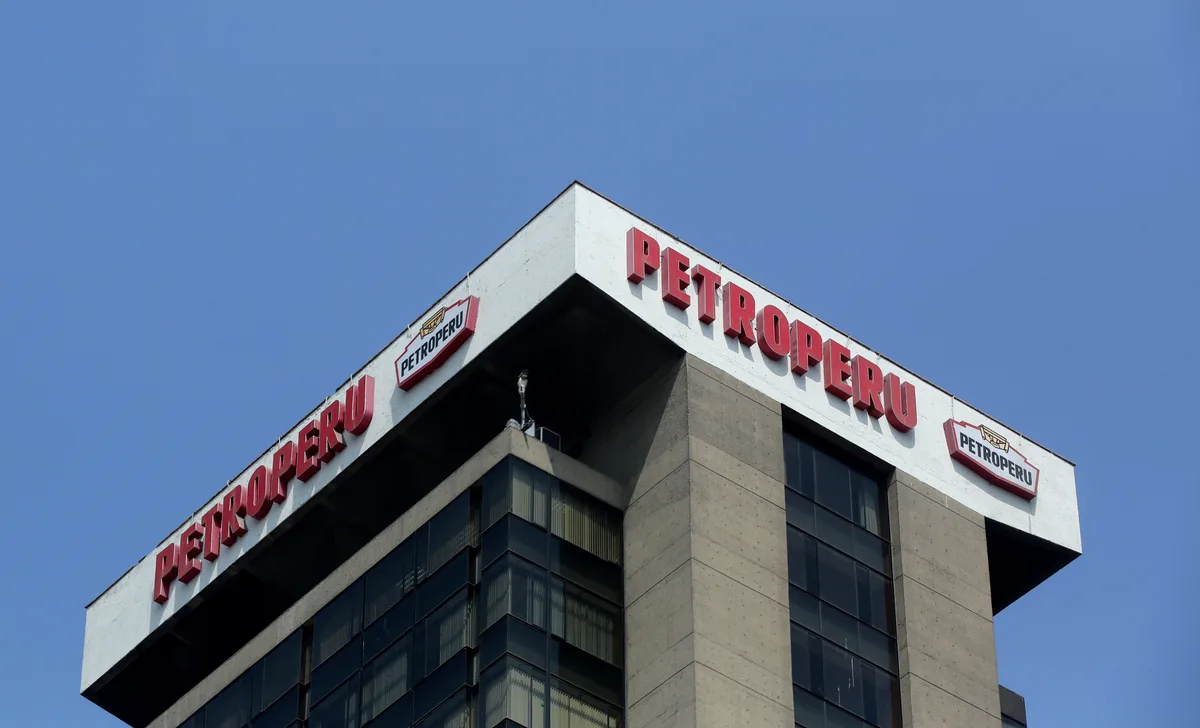 MEF llama “última jugada” al directorio de Petroperú y alerta que empresa caería en manos de sus acreedores