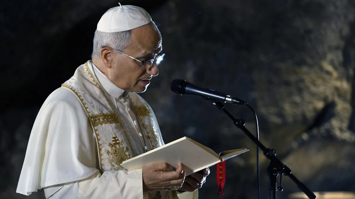 Le Vatican donne des nouvelles du pape Léon XIV, opéré d’une tumeur cancéreuse au poumon