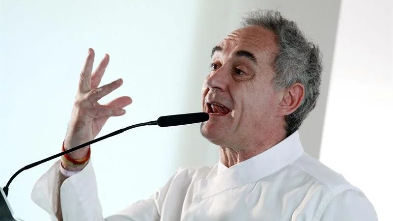 Ferran Adrià, 64 años: "Desayuno 4 galletas, café y fruta pero nunca tomo huevo frito, aunque me encanta"