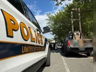 Un homme arrêté à Washington avec une guillotine à l’arrière de son véhicule