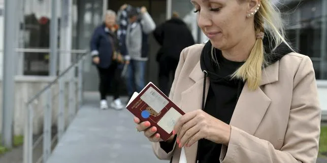 Restriction des visas pour les ressortissants russes : de nouvelles mesures en discussion au sein de l’UE