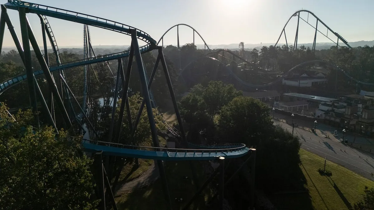 Roller-coasters are safe, despite the death at Six Flags, experts say