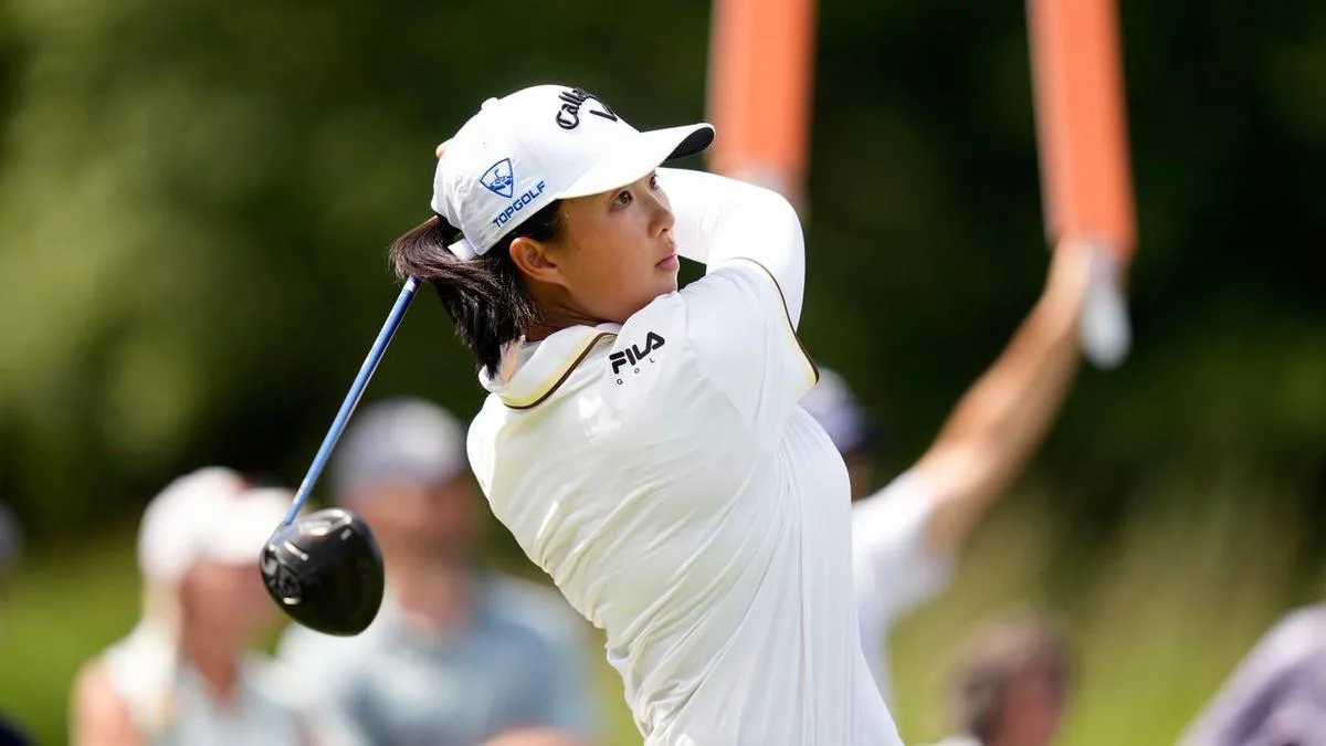 Chinese star's chip in to lead LPGA's FM Championship