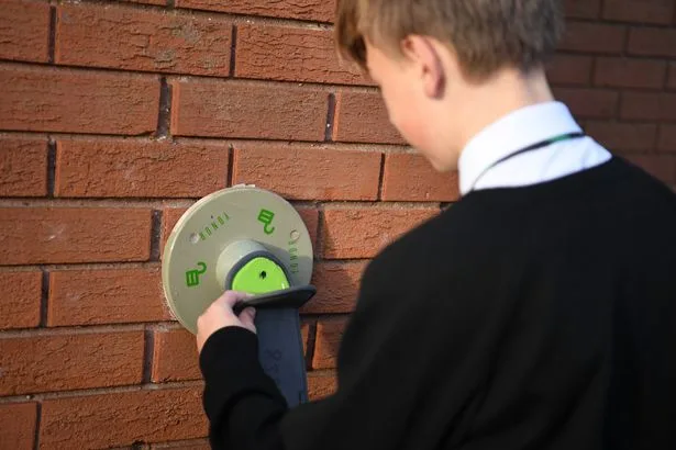 TikTok sellers target teens with magnets to open school phone pouches