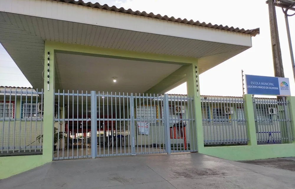 Prefeitura afirma que alunos não ficam sem educadores em sala de aula