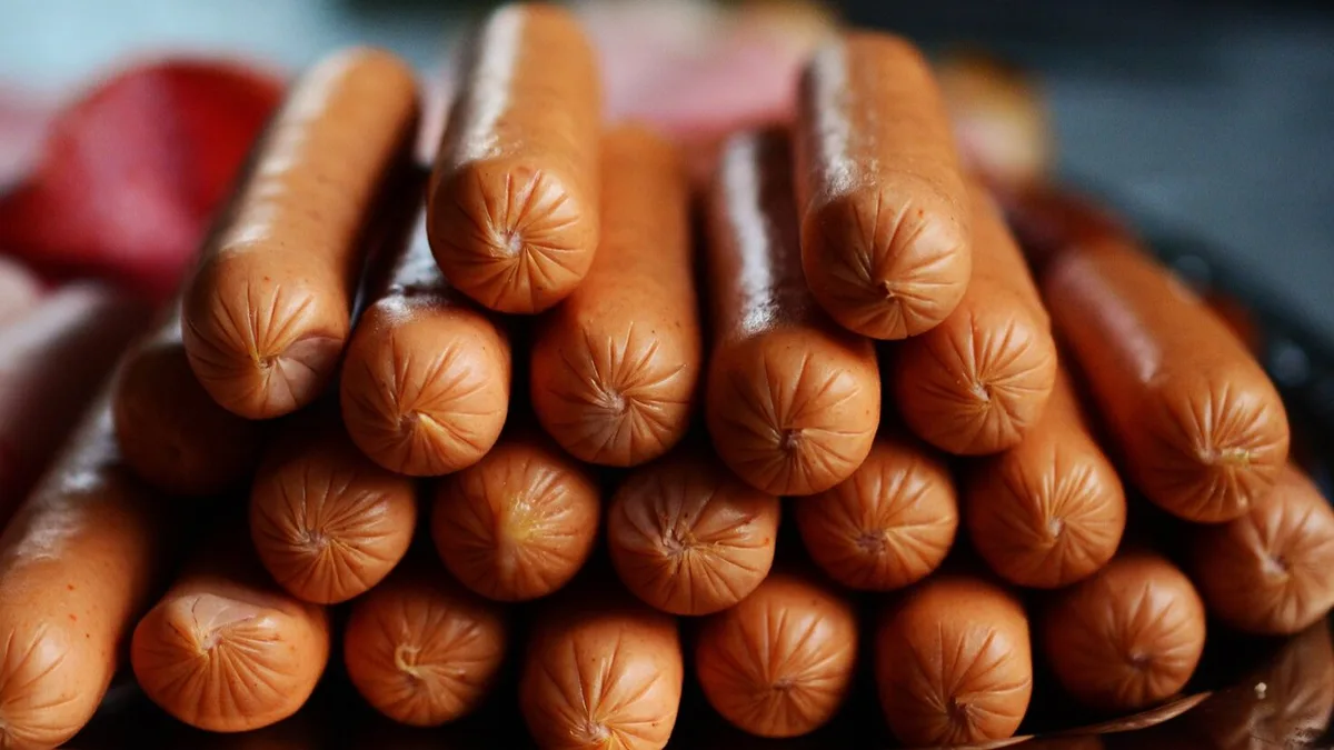 Preço do cabaz alimentar da Deco baixa quase um euro esta semana