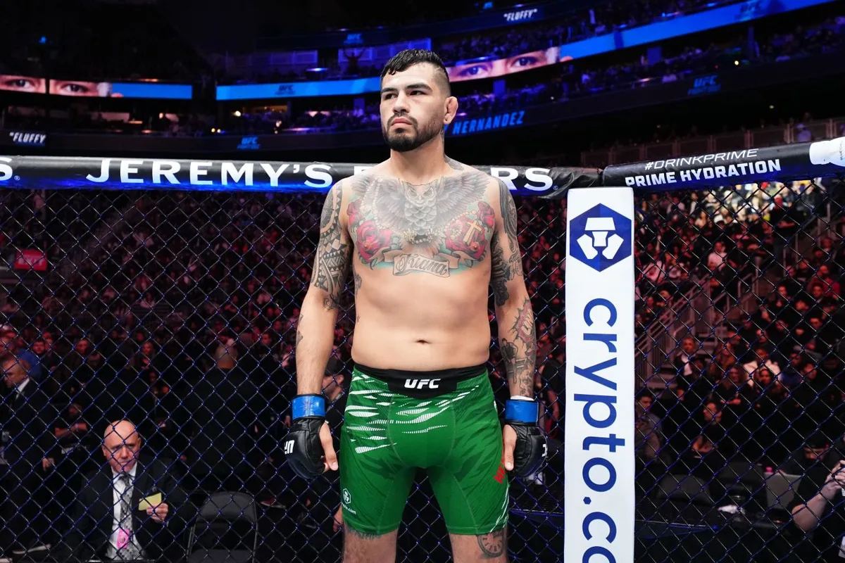 Грегори Родригес одолел Энтони Эрнандеса в главном бою UFC Fight Night 285