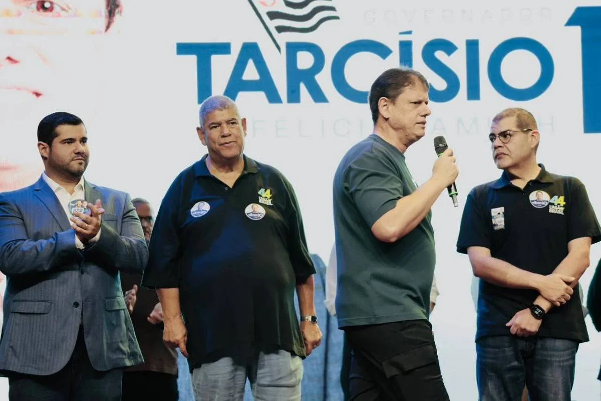 'Relação institucional', diz Tarcísio sobre elo com Milton Leite, suspeito em esquema do PCC no transporte