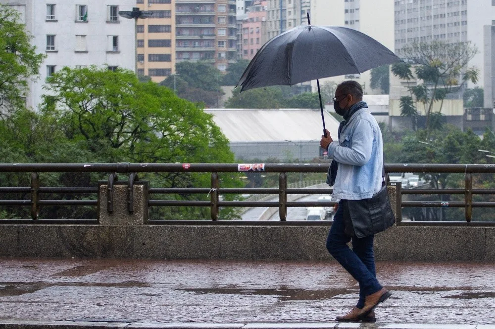 SP permanece em alerta para fortes chuvas; número de mortes sobe para cinco no Estado