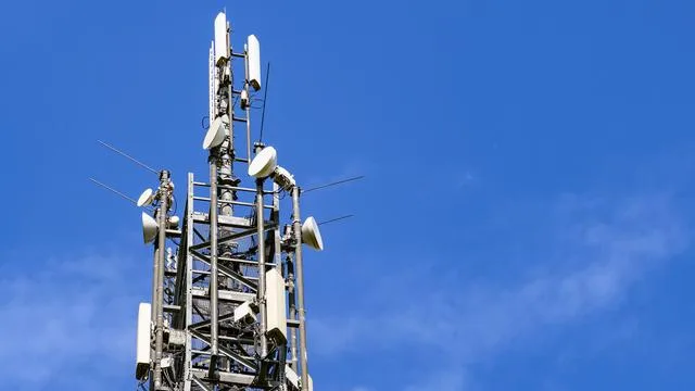 Kritische Infrastruktur: Mobilfunkmast beschädigt – Kriminalpolizei ermittelt