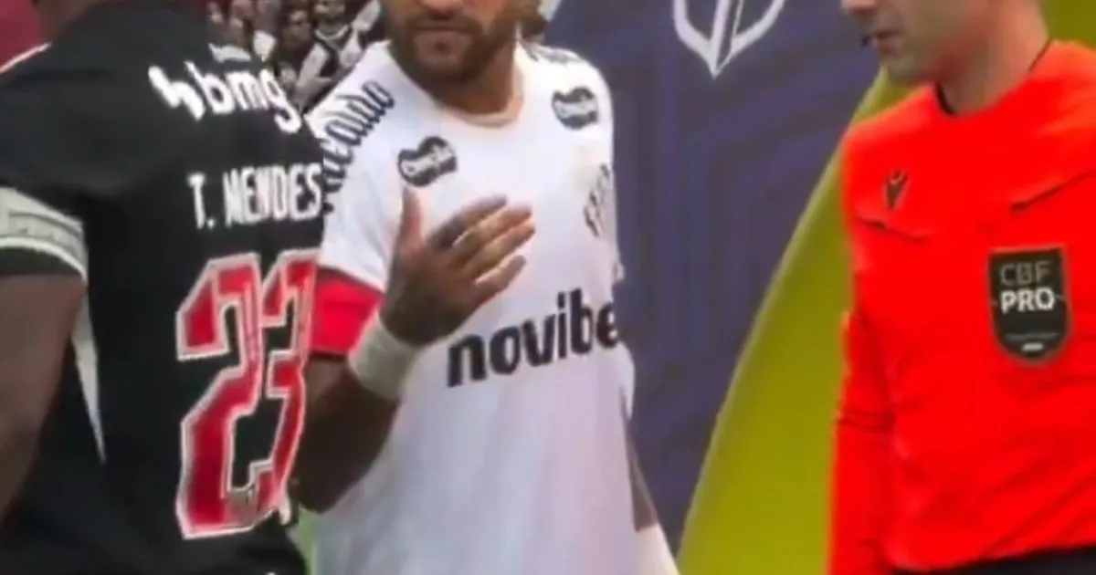 Video: el jugador que lesionó a Neymar en 2020 le negó el saludo en el Santos-Vasco
