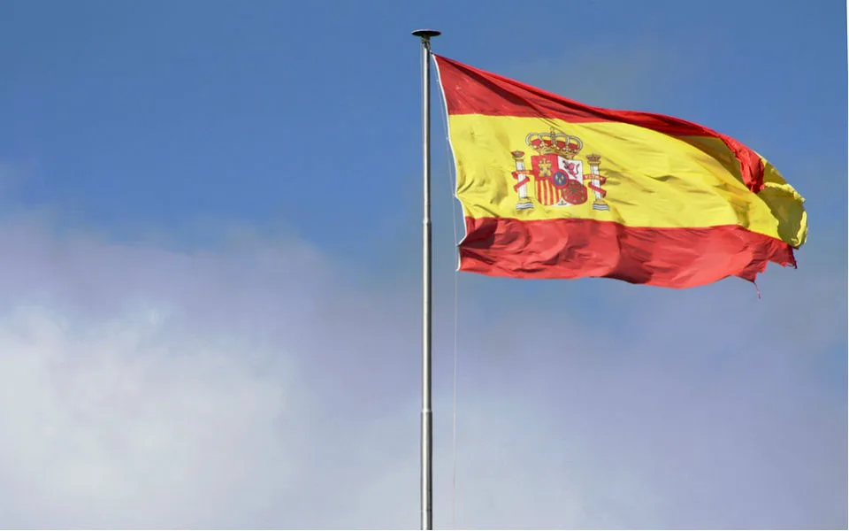 Crise de Ormuz ameaça indústria espanhola com sobrecusto energético de 7400 milhões de euros